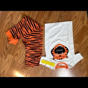 gymboree tiger sleepwear 10Y set